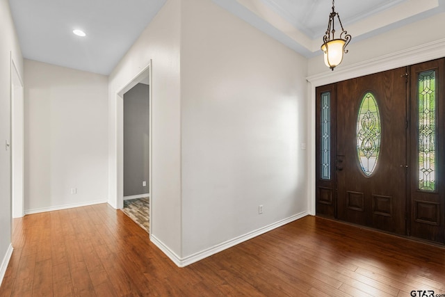7031 Ridge Place Cir, Tyler, TX 75703 - entrance foyer with hardwood / wood-style floors and recessed lighting