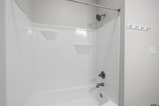 11918 Gillian Ct, Tyler, TX 75703 - full bath featuring shower / washtub combination