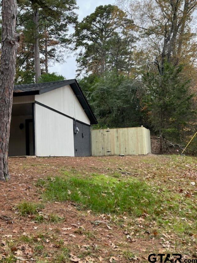 exterior space with an outbuilding