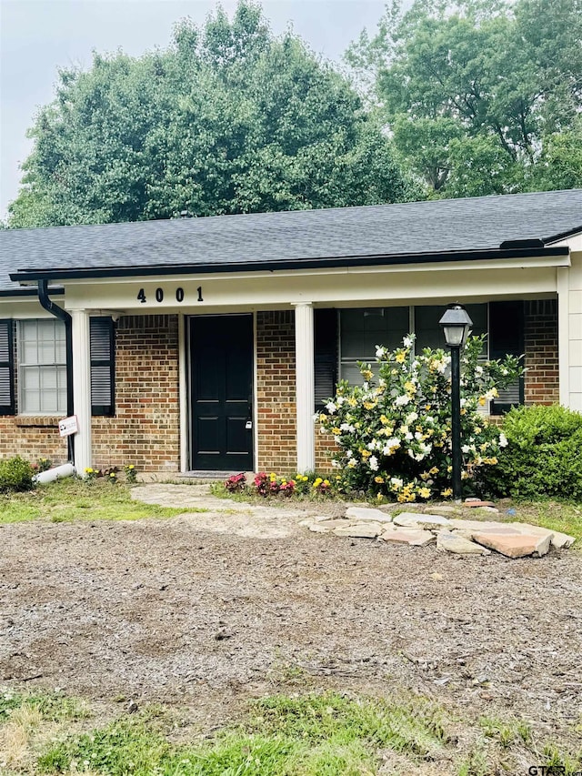 4001 Darrell Ln, Tyler, TX 75701 - single story home featuring brick siding and roof with shingles