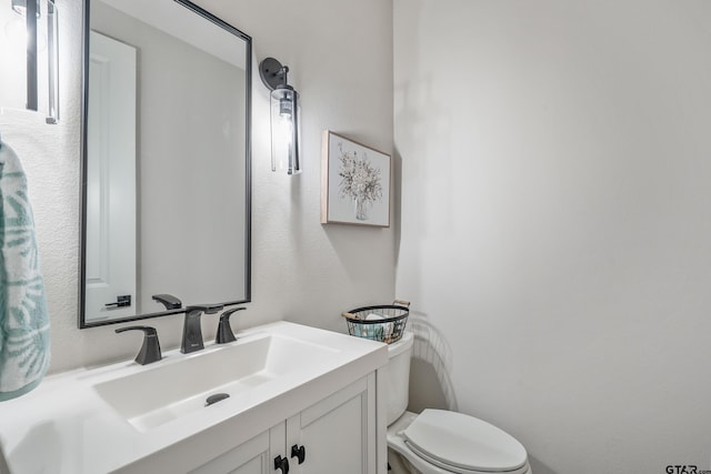 7306 Tule Creek Ln, Tyler, TX 75703 - bathroom featuring vanity and toilet