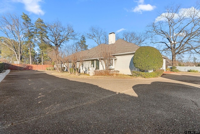 view of front of property