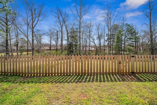 view of yard featuring fence