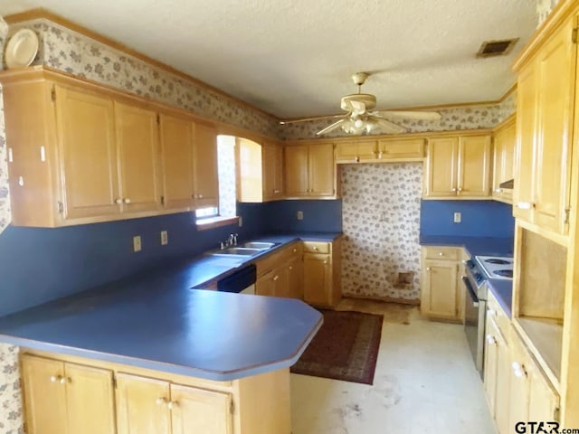 kitchen with a textured ceiling, a peninsula, visible vents, electric stove, and wallpapered walls