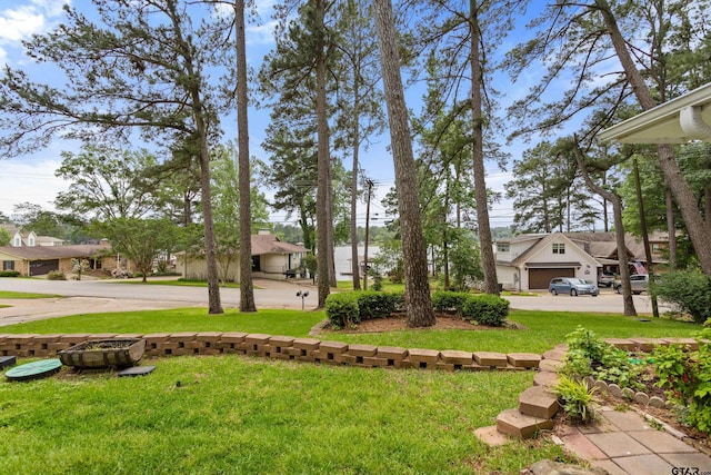 view of yard featuring a residential view