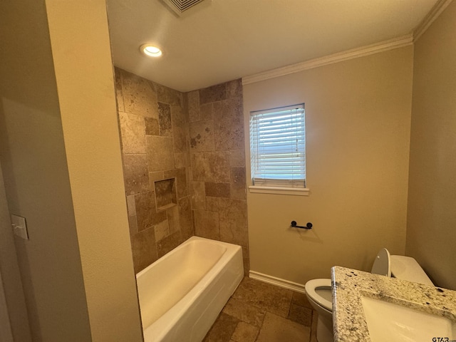 8856 Pleasant Hill Cir, Tyler, TX 75707 - bathroom featuring visible vents, baseboards, toilet, recessed lighting, and ornamental molding
