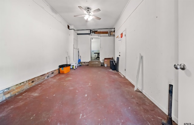507 Bascom Rd, Whitehouse, TX 75791 - empty room with concrete flooring and a ceiling fan