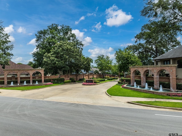 7022 Walden Dr, Tyler, TX 75703 - view of property's community