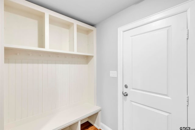 19175 Seneca Dr, Flint, TX 75762 - mudroom with baseboards