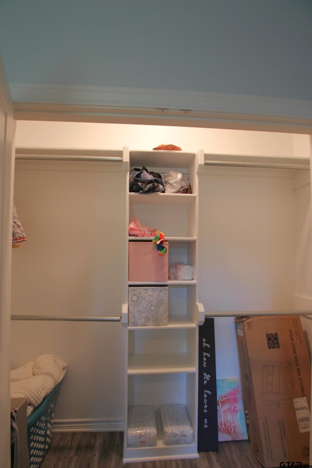 19379 Cedarpark Pl, Lindale, TX 75771 - view of closet