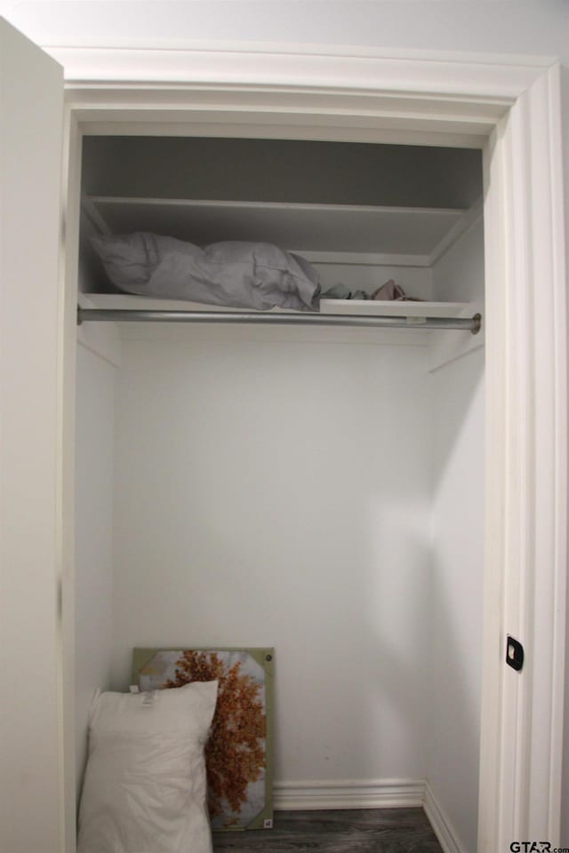 19379 Cedarpark Pl, Lindale, TX 75771 - view of closet