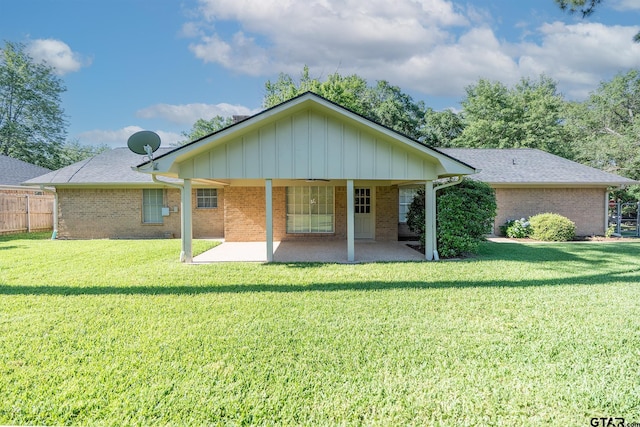 902 Joel Dr, Tyler, TX 75703 - view of front of home featuring brick siding and a patio