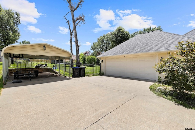 5201 Whitaker Cir, Longview, TX 75605 - view of garage