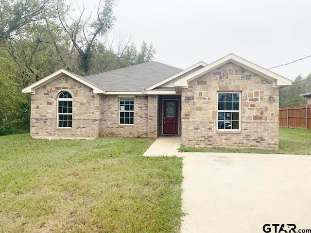 view of front of house with a front yard