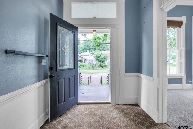 293 S Barron, Rusk, TX 75785 - entrance foyer with healthy amount of natural light