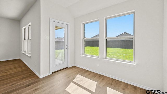 490 Burnett Trl, Canton, TX 75103 - entryway featuring wood finished floors and vaulted ceiling