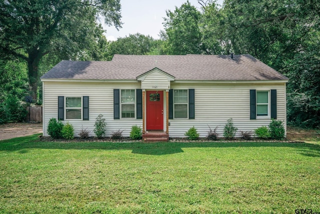 1021 N Montgomery St, Gilmer, TX 75644 - ranch-style house with entry steps and roof with shingles