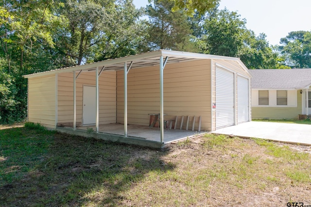 view of outbuilding