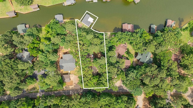 203 King Laurence Ct, Scroggins, TX 75480 - aerial overview of property's location featuring property boundaries highlighted and a nearby body of water