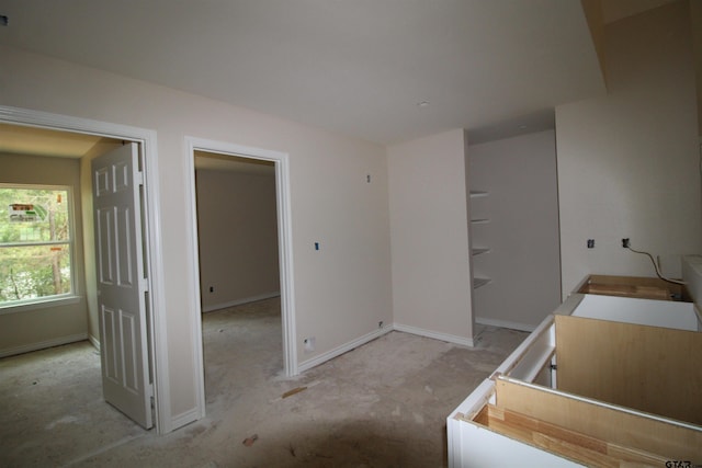 16966 Deer Run Rd, Flint, TX 75762 - kitchen featuring baseboards