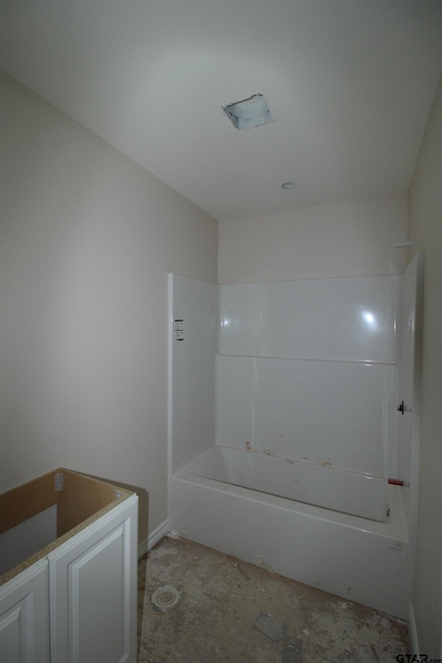 16966 Deer Run Rd, Flint, TX 75762 - bathroom featuring shower / tub combination and vanity