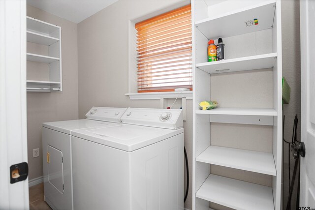 160 Lookout Point Dr, Grapeland, TX 75844 - laundry area featuring washer and dryer and laundry area
