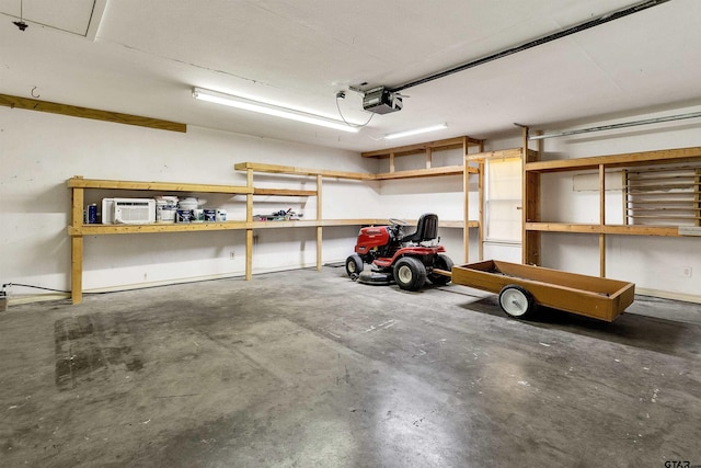 8811 Pheasant Dr, Chandler, TX 75758 - garage featuring a garage door opener