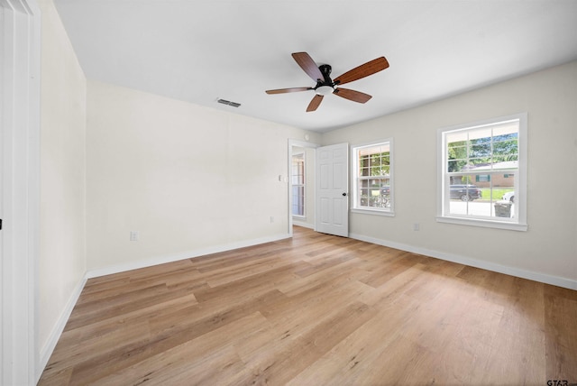 912 S Palmer Ave, Tyler, TX 75701 - empty room with light wood-type flooring and ceiling fan