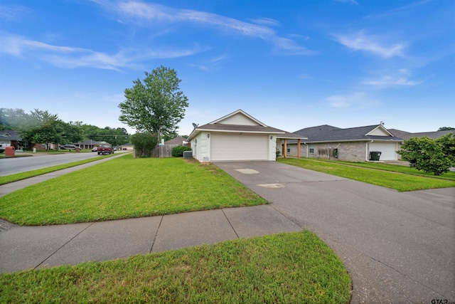 7032 La Hacienda Dr, Flint, TX 75762 - single story home with a front lawn and driveway