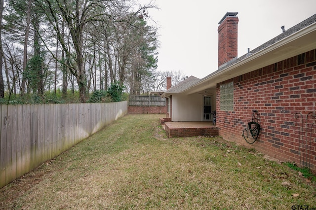 view of yard with a patio