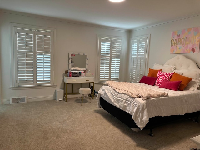 view of carpeted bedroom