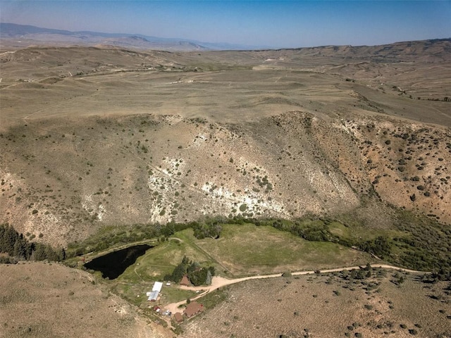 bird's eye view featuring a mountain view