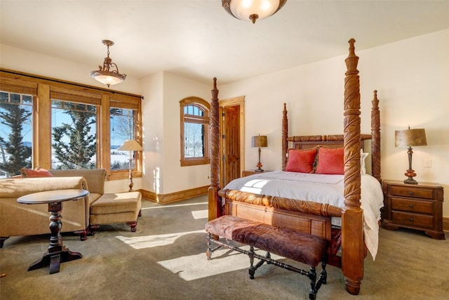 bedroom featuring carpet floors