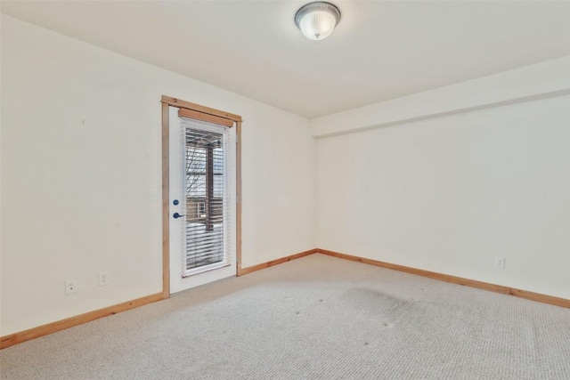 unfurnished room with carpet