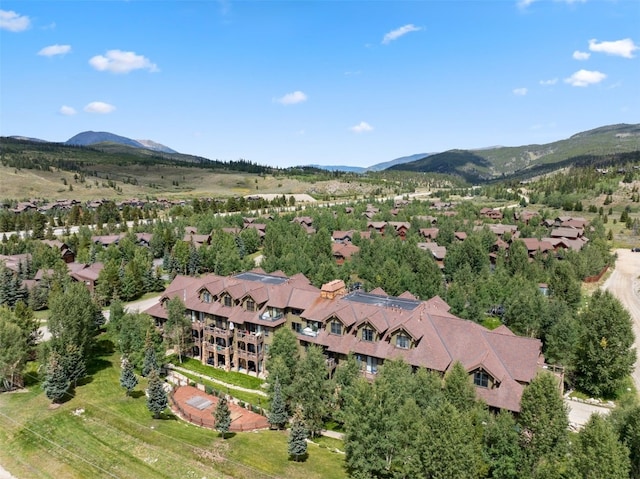 bird's eye view featuring a mountain view