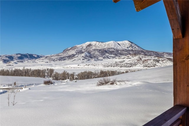 property view of mountains