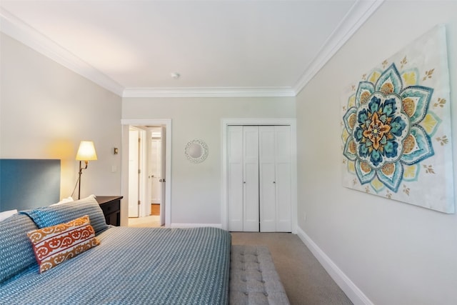 1207 W Keystone Rd Unit 2701, Keystone, CO 80435 - bedroom featuring ornamental molding, carpet, and a closet