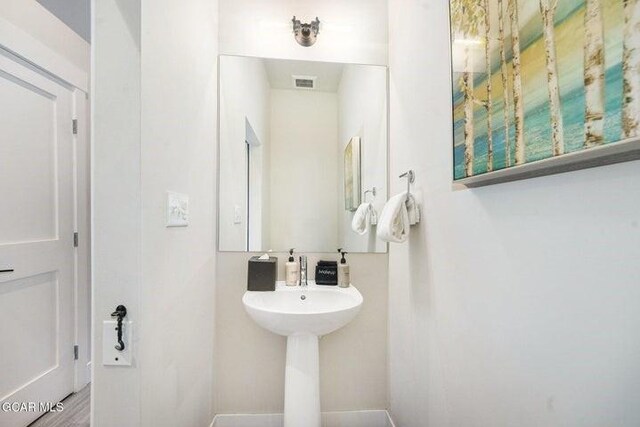 78311 US Highway 40 Unit 6, Winter Park, CO 80482 - bathroom with visible vents