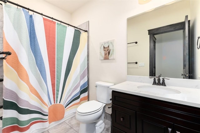 750 Independence Rd Unit 2C, Keystone, CO 80435 - full bath with toilet, vanity, and a shower with shower curtain