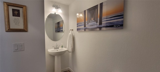 9279 Merino Ct # B, Littleton, CO 80125 - bathroom featuring baseboards