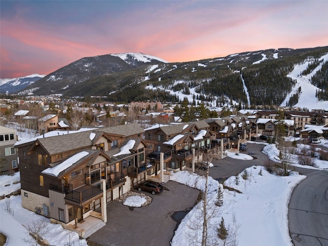 mountain view featuring a residential view