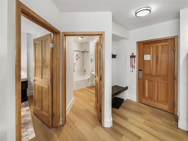 140 Ida Belle Dr Unit 8153, Keystone, CO 80435 - foyer with light wood-style flooring and baseboards