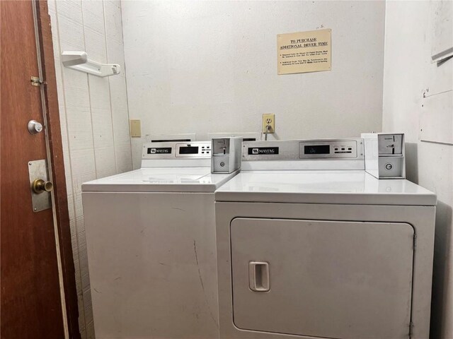 324 W Main St Unit 324, Frisco, CO 80443 - shared laundry room with washing machine and clothes dryer