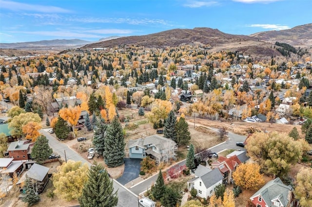 bird's eye view featuring a mountain view