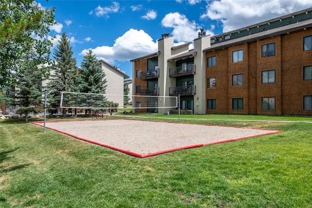 1945 Cornice Rd Unit 304 2334, Steamboat Springs, CO 80487 - view of home's community with a yard and volleyball court