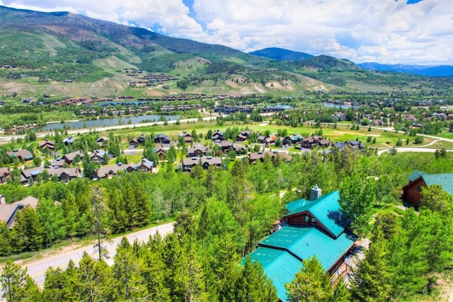 bird's eye view featuring a mountain view