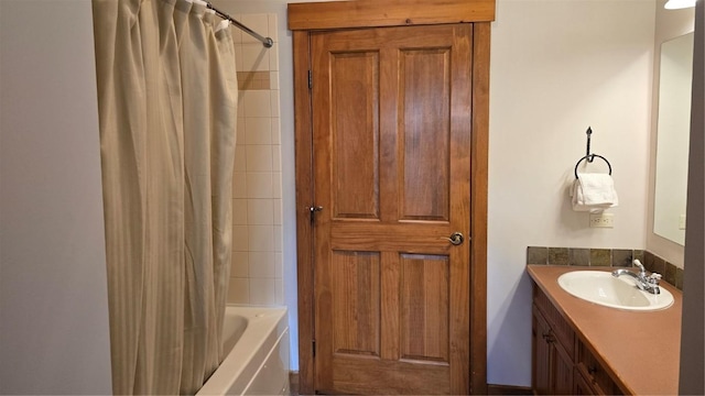 53 Hunki Dori Ct Unit 8905, Keystone, CO 80435 - full bathroom featuring vanity and shower / bath combo with shower curtain