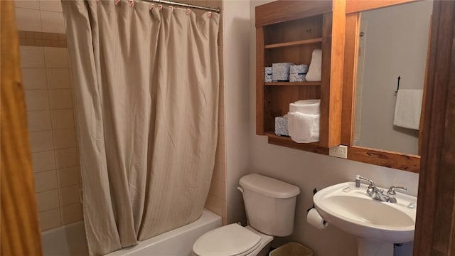 53 Hunki Dori Ct Unit 8905, Keystone, CO 80435 - bathroom with shower / bath combination with curtain