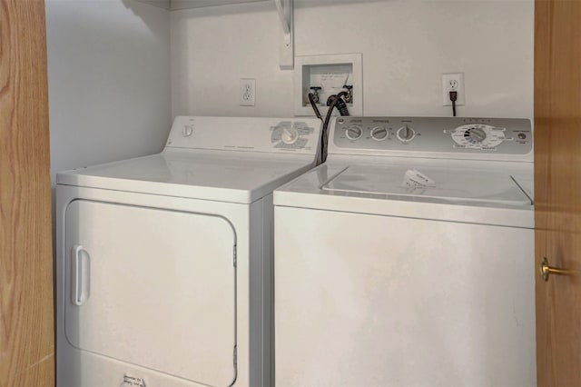 307 Saddle Ridge Dr Unit 307, Wildernest, CO 80498 - laundry room featuring washing machine and dryer