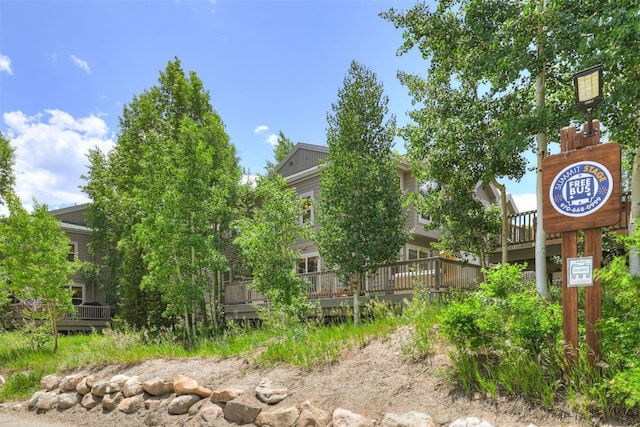 307 Saddle Ridge Dr Unit 307, Wildernest, CO 80498 - view of property's community featuring a wooden deck